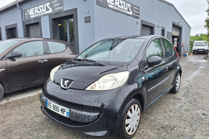 PEUGEOT 107