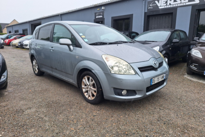 TOYOTA COROLLA VERSO MC