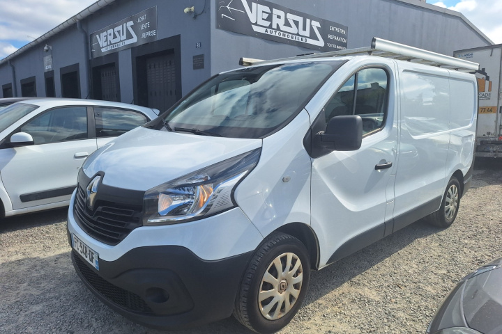 RENAULT TRAFIC FOURGON
