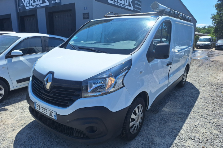 RENAULT TRAFIC FOURGON