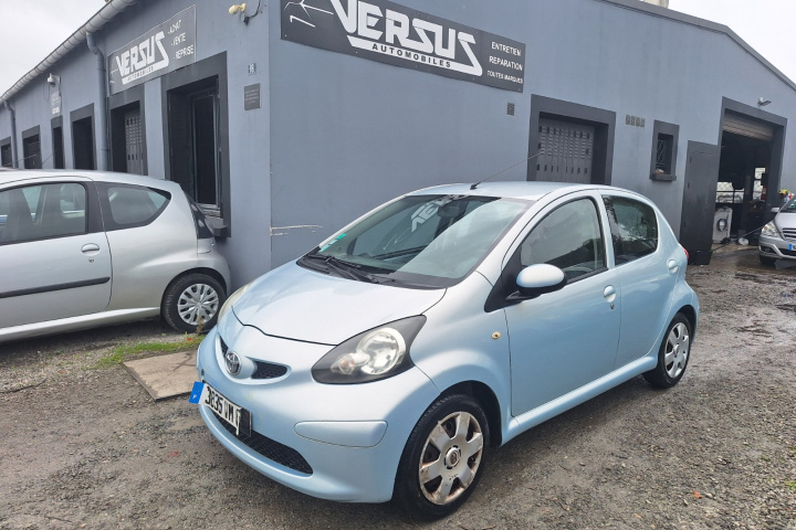 TOYOTA AYGO