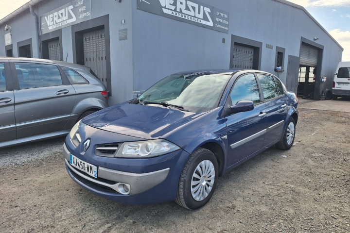RENAULT MEGANE II 4 PORTES