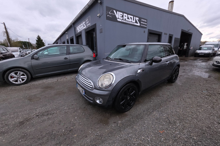 MINI HATCH R56
