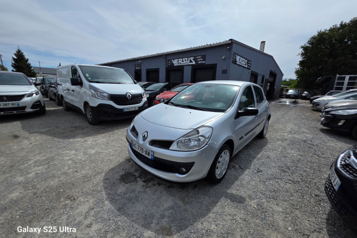 RENAULT CLIO III