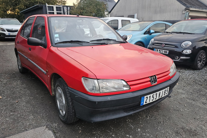 PEUGEOT 306